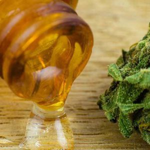 Synthetic THC oil and cannabis bud